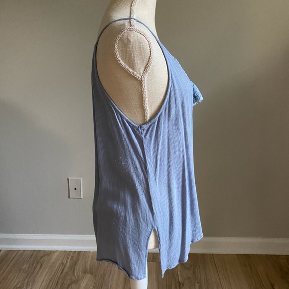 Keyhole Tassel Tie Tank Top - Picture 4 of 8